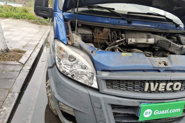 Used Iveco Power Daily 2017 2.5T Deluxe A37 High-Roof 6-7 Seater Bus 47Z5

