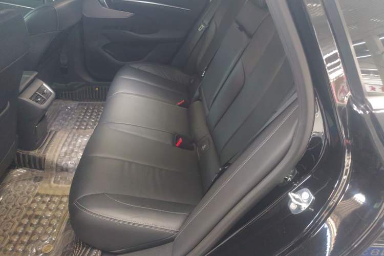 Used Buick LaCrosse 2023 28T Prestige Edition Left Rear Seat