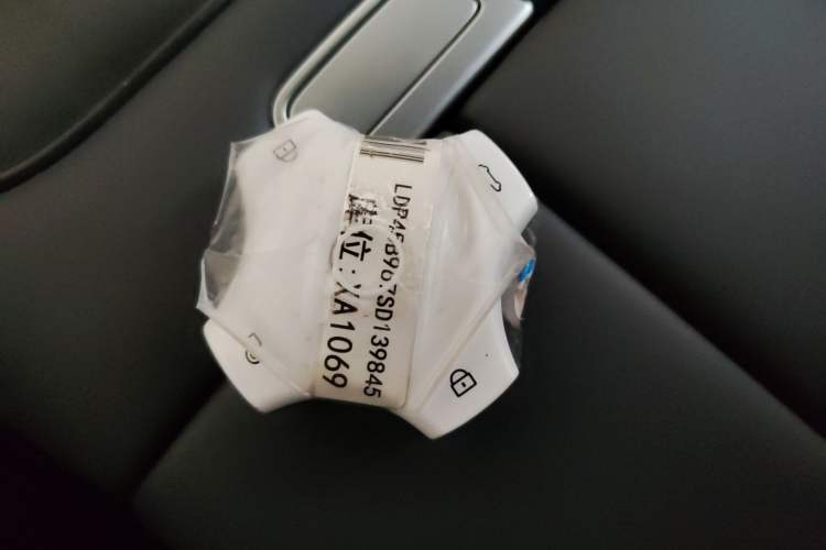 Used Dongfeng eπ eπ008 2026 Model Six-Seat Pure-Electric Family Edition
