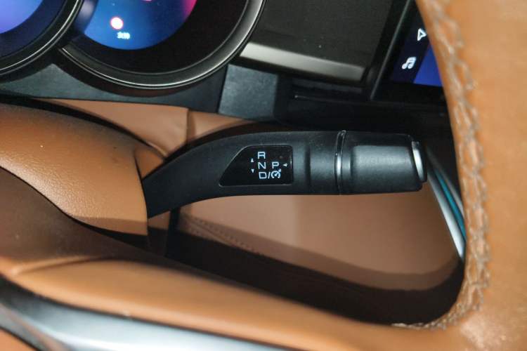 Used ORA Lightning Cat 2022 555 km Luxury Edition
