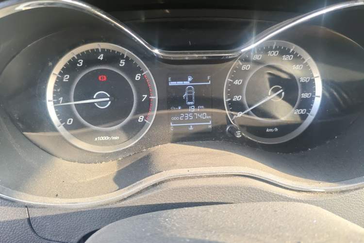 Used Baojun 560 2015 1.8L manual Comfort trim level