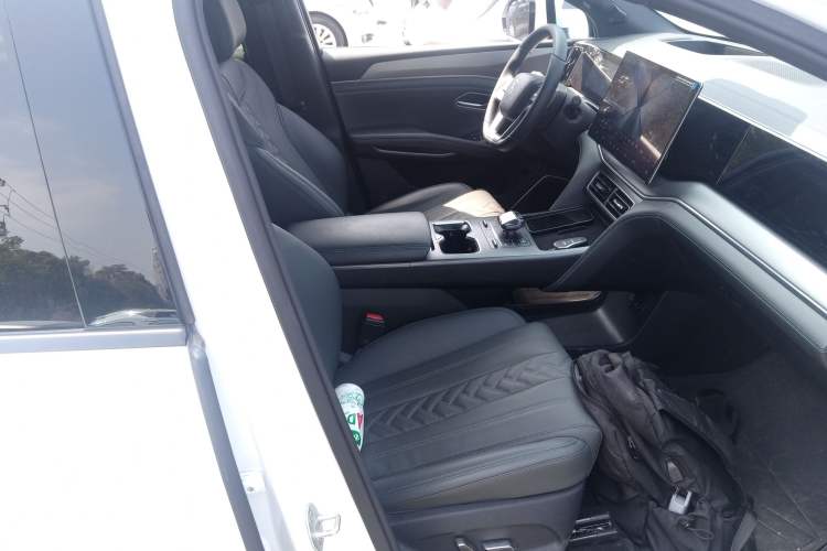 Used BYD Song L DM-i 2025 Intelligent Driving Version 160 km Beyond-Range Type
