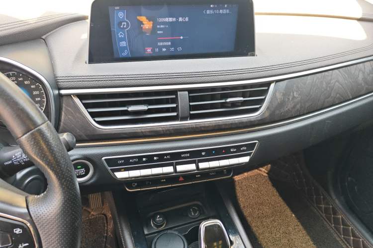 Used Dongfeng Fengon 580 2017 1.5T CVT Smart Connectivity Model