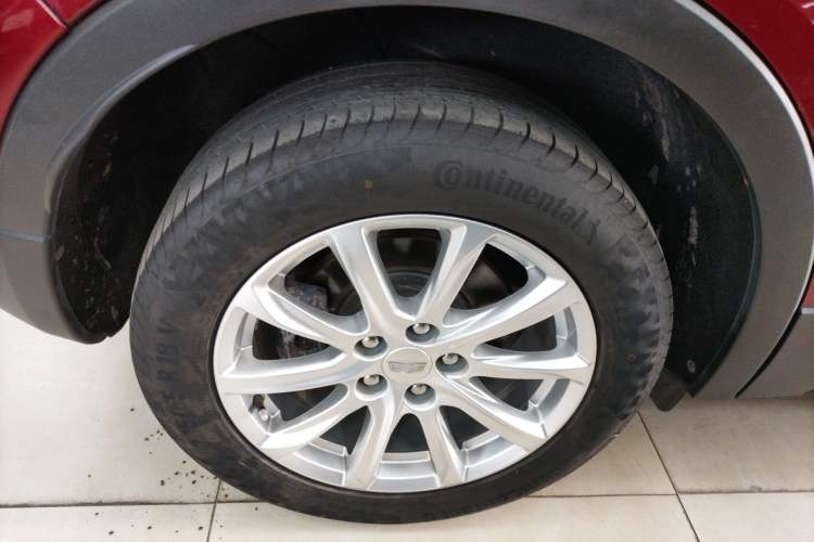 Used Cadillac XT4 2018 28T Two-Wheel Drive Tech Version Right Rear Wheel Hub