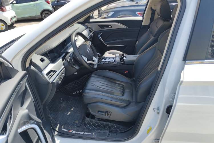 Used Bestune T77 2023 1.5T Automatic Luxury Model Left Front Seat