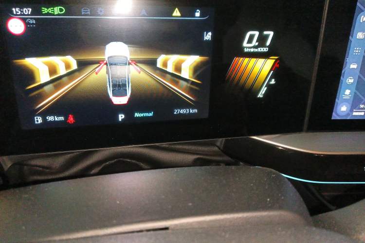 Used MG 5 Scorpio 2022 1.5T Trophy Sport Luxurious Edition