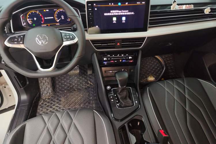 Used Volkswagen Tiguan L 2024 330TSI Automatic Two-Wheel Drive Smart Edition Gear Lever