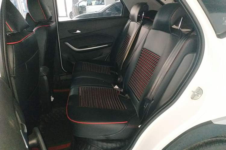 Used Chery Tiggo 3X 2023 1.5L Manual Fashion Edition Left Rear Seat