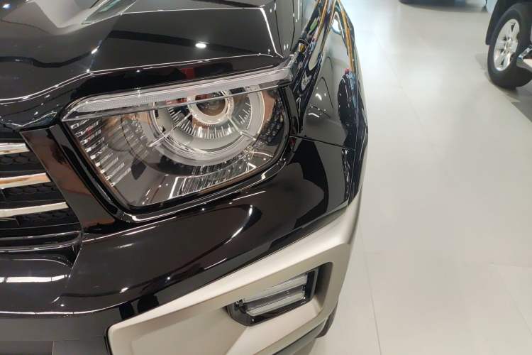 Used Tank 700 New Energy 2024 Hi4-T Extreme Edition Left Front Headlight