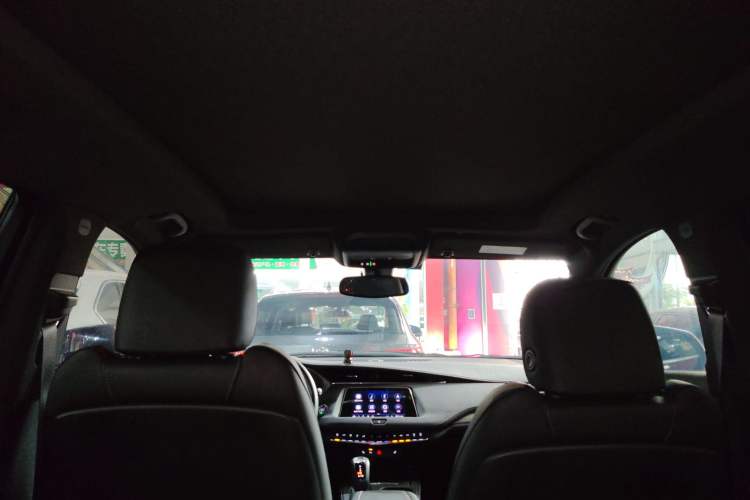 Used Cadillac XT4 2018 28T Two-Wheel Drive Leading Version