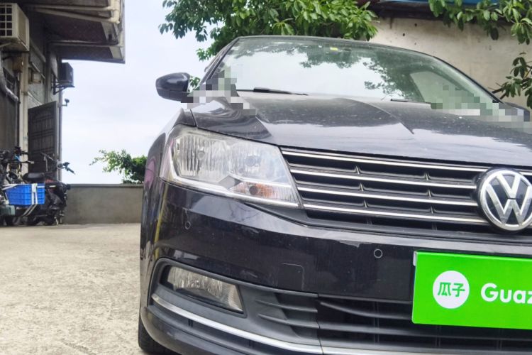 Used Volkswagen Lavida 2017 1.6L Automatic Comfort Edition
