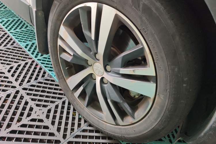 Used Peugeot 5008 2017 350THP 7-Seater Elite Edition