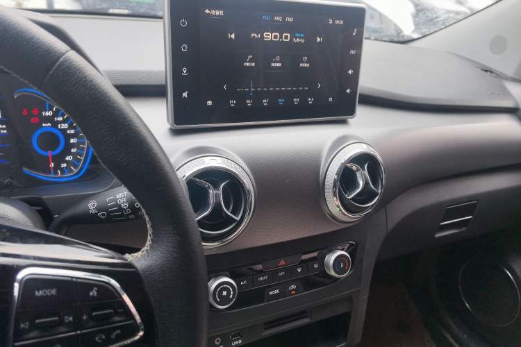 Used BAIC New Energy EC5 2019 New Style Edition Audio And AC Panel