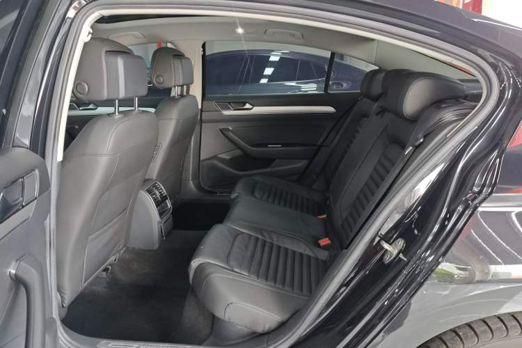 Used Volkswagen Magotan 2019 330TSI DSG Leading Edition China V Standard