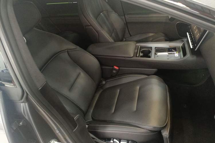 Used Avatr 12 2025 Ultra Extended-Range Edition