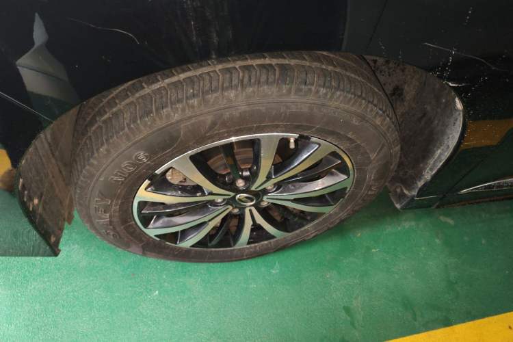 Used GAC Trumpchi M8 2023 Lingxiu Series 390T Deluxe Edition Left Front Wheel Hub