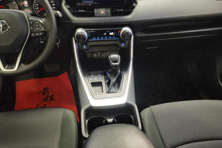 Used Toyota RAV4 2022 2.0L CVT Two-Wheel Drive Urban Edition
