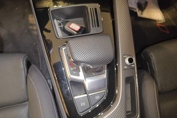 Used Audi A4L 2024 40 TFSI quattro RS Performance Package
