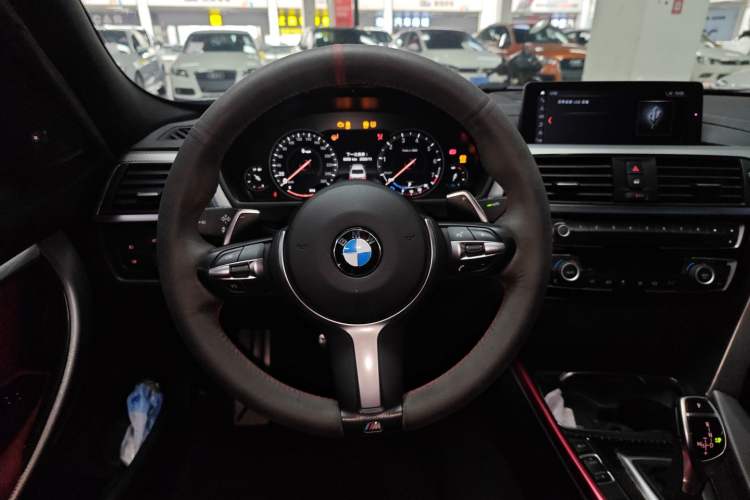 Used BMW 3 Series 2018 320i M Sport Night Edition
