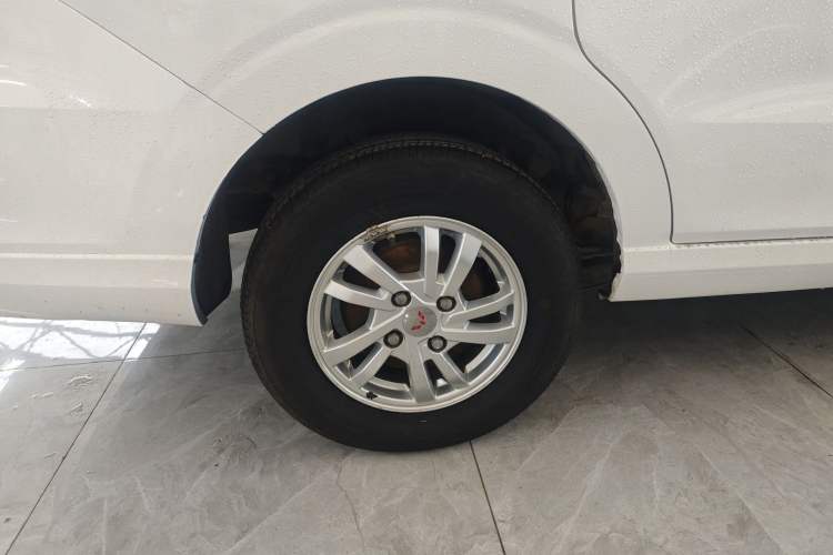 Used Wuling Hongguang 2019 1.5L S Standard Version China VI LAR Exterior 5