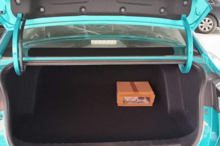 Used Dongfeng Aeolus Yixuan 2020 230T Automatic Advanced Edition Trunk