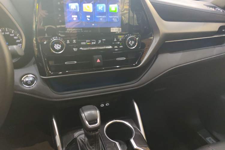 Used Toyota Crown Kluger 2023 2.5L HEV Four-Wheel Drive Luxury Edition Audio And AC Panel