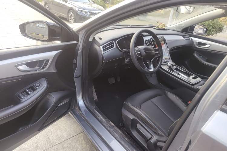 Used Roewe i6 MAX 2020 300TGI Automatic Sporty Cool Edition