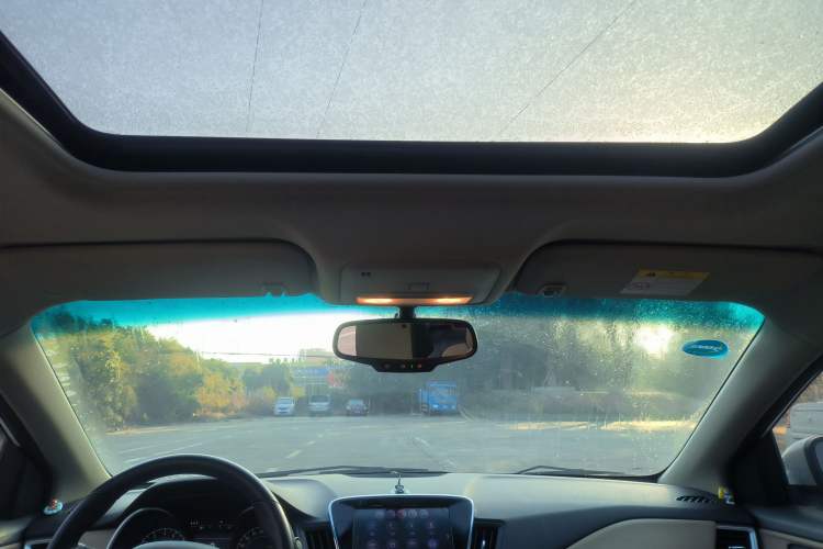 Used Chevrolet Monza 2020 320 Automatic Enjoyment Edition Headliner