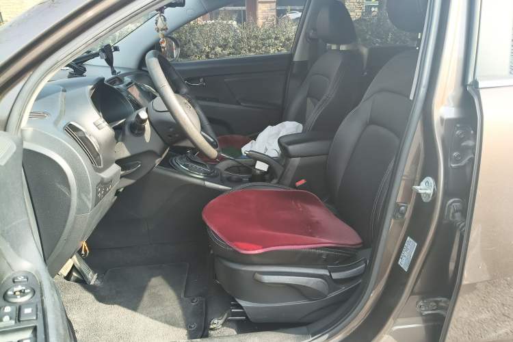 Used Kia Sportage R 2011 2.0L Automatic Two-Wheel Drive GLS
