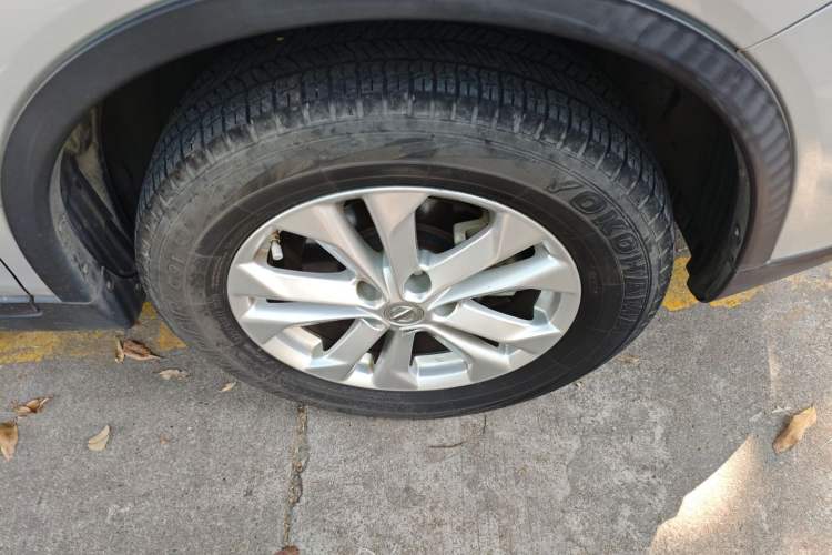 Used Nissan X-Trail 2014 2.5L CVT Luxury Edition 4WD
