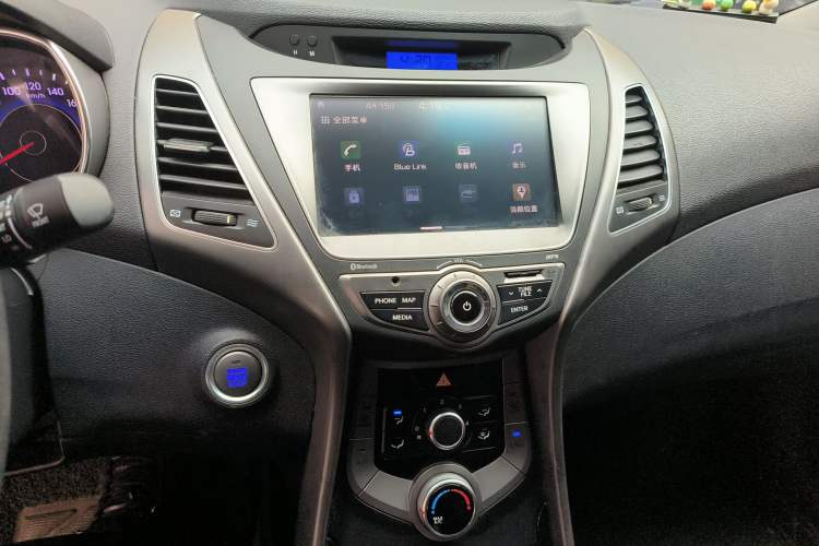 Used Hyundai Elantra (5th Generation / Langdong) 2015 1.6L Automatic Leading Model