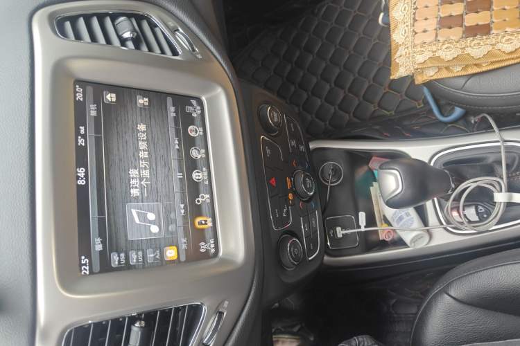 Used Jeep Compass 2017 200T Automatic Family Edition
