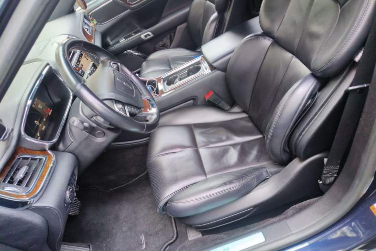 Used Lincoln Continental 2017 2.0T Two-Wheel-Drive Luxury Edition Left Front Seat