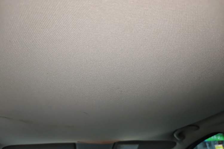 Used Volkswagen Lavida 2015 1.6L Automatic Fashion Edition Headliner