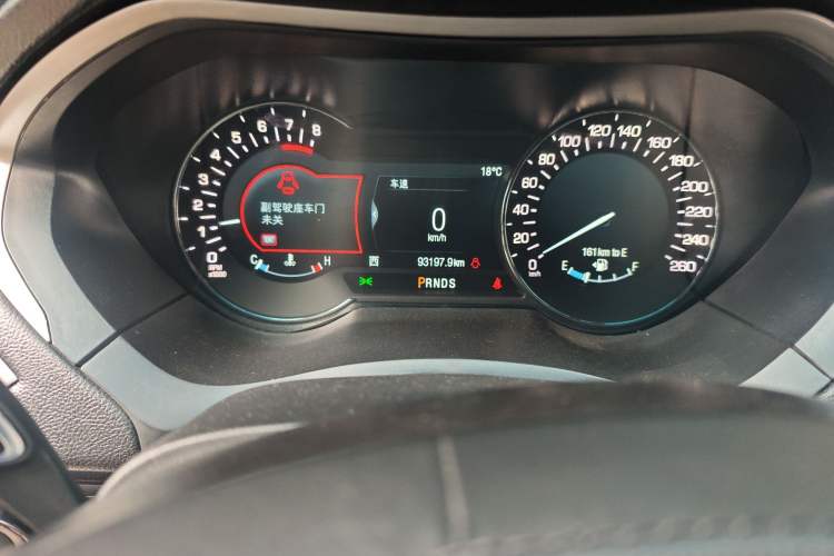 Used Lincoln MKZ 2018 2.0T Premium Edition Odometer Close Up