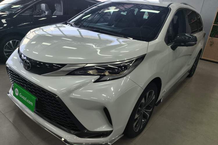 Used Toyota Granvia 2024 2.5L Hybrid Prestige PLUS Edition