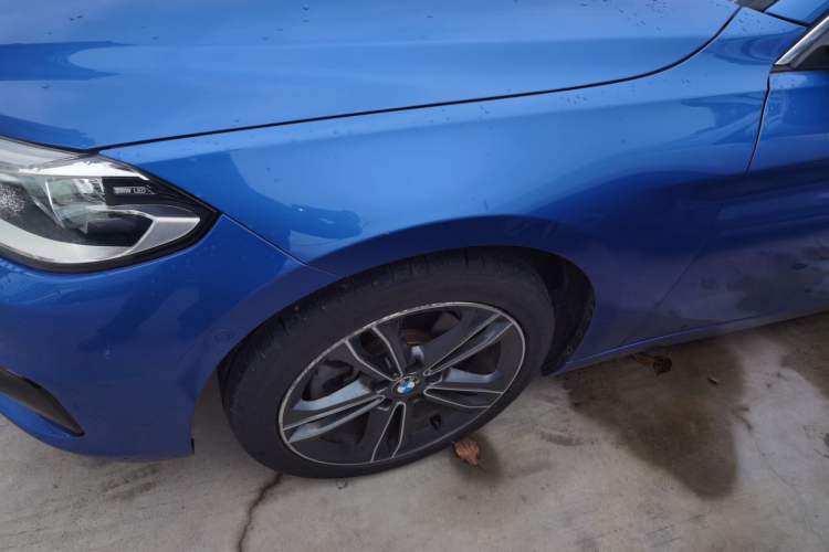 Used BMW 1 Series 2018 Facelifted 118i Sport Edition Exterior 4