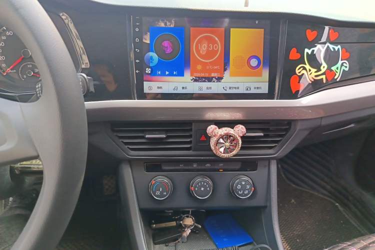 Used Volkswagen Bora 2019 1.5L Manual Fashion Edition Audio And AC Panel