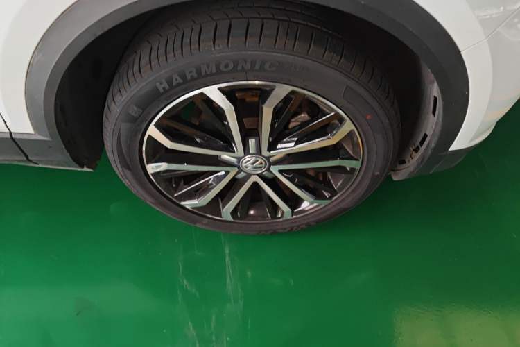 Used Volkswagen T-ROC 2019 280TSI DSG Two-Wheel Drive Comfort Version China VI Standard
