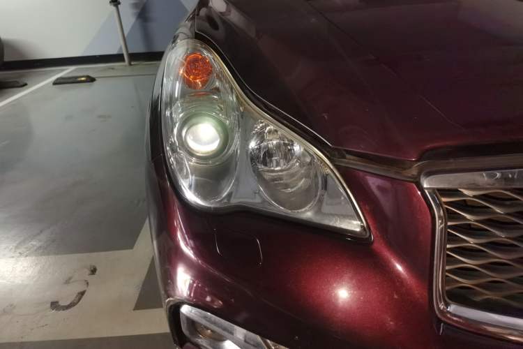 Used Infiniti QX50 2015 2.5L Comfort Edition Right Front Headlight