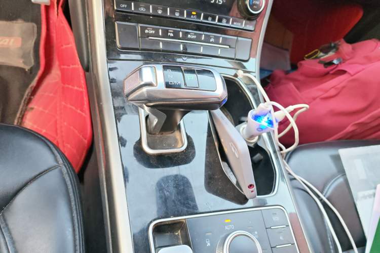 Used Haval H8 2017 2.0T Gasoline 4x4 Smart Enjoyment Version
