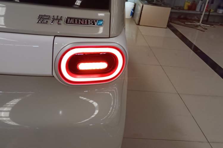 Used Wuling Hongguang MINIEV 2024 3rd Generation 215km Youth Edition