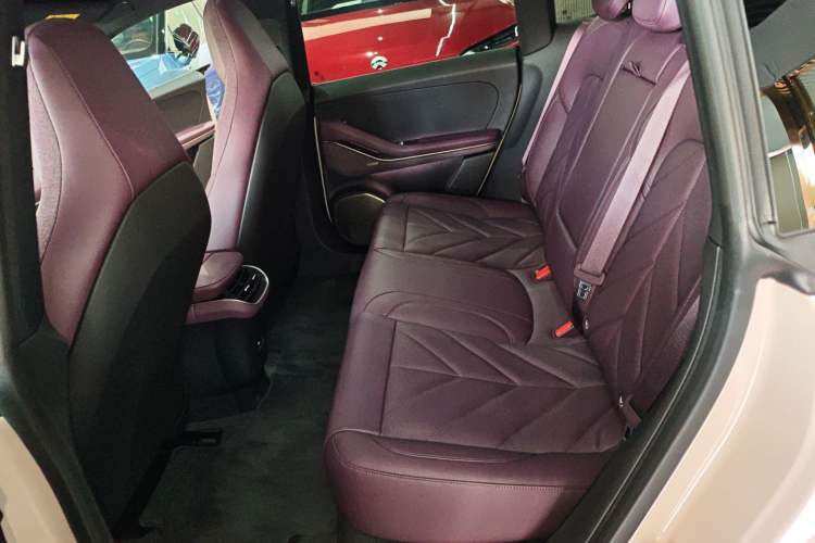 Used Nio ET5T 2025 75 kWh Touring Left Rear Seat