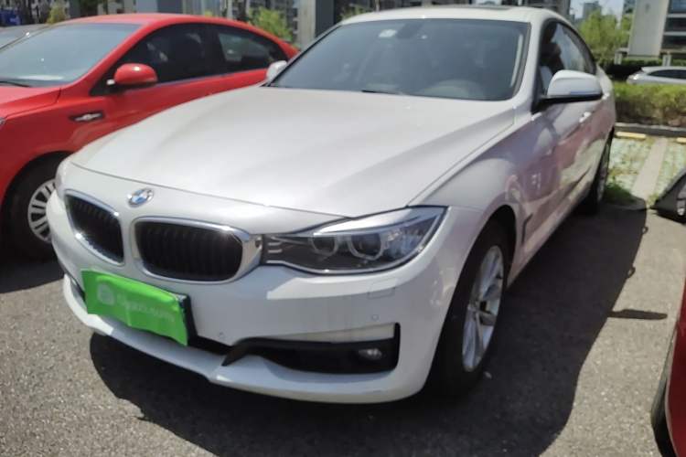 Used BMW 3 Series GT 2016 320i Fashion Model