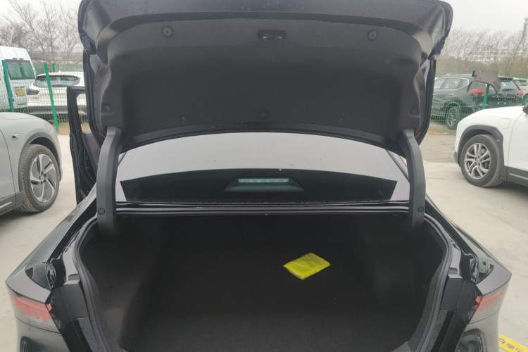 Used Nissan Teana 2026 Model Harmony Cockpit 2.0L Smart Ultra-Comfort Edition
