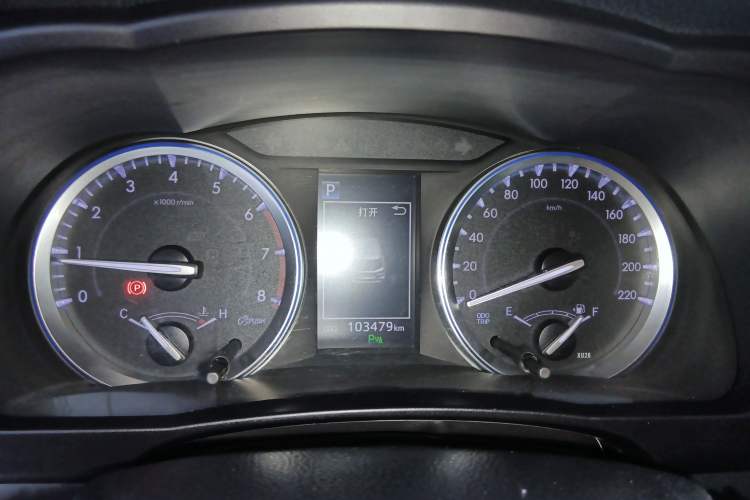 Used Toyota Highlander 2018 2.0T Four-Wheel Drive Luxury Edition 7 Seats China V Emission Standard