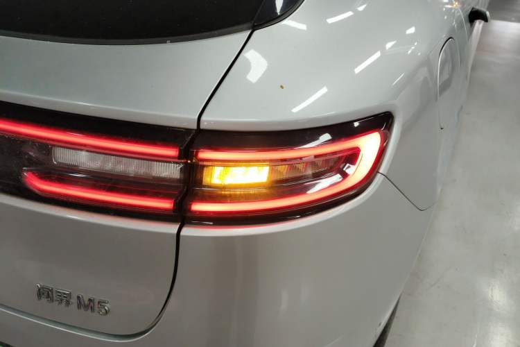 Used Hima AITO M5 2022 Range-Extended Rear-Drive Standard Version