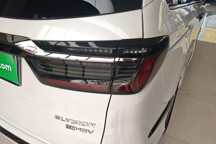 Used Honda Elysion 2022 2.0L eHEV Luxury Edition