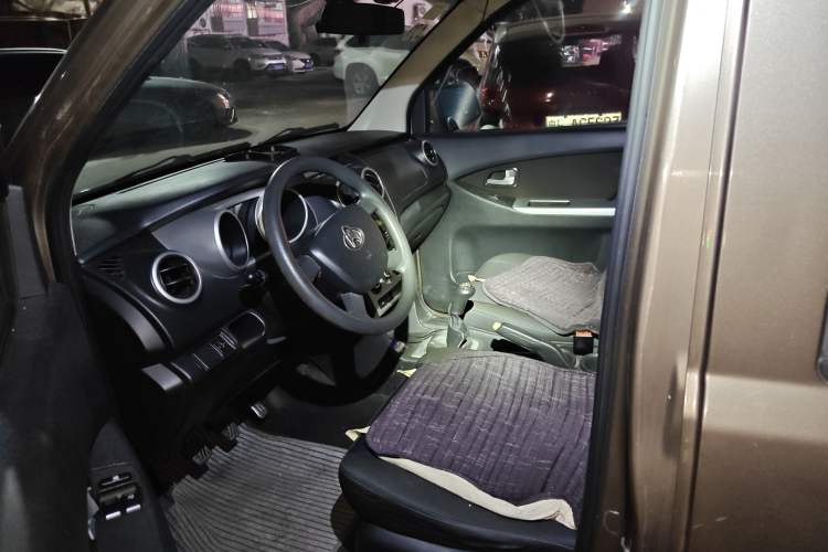 Used CHANGAN KAICHENG Ounuo S 2015 1.5L Jin Ouno Standard Model
