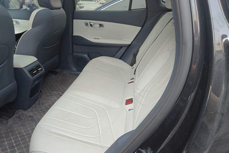 Used Geely Galaxy Galaxy Xingjian 7 EM-i 2025 120km Exploration+ Version